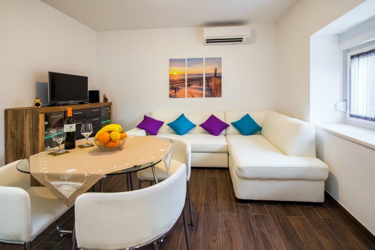 Apartment Mamma Leone สปลิท ภายนอก รูปภาพ