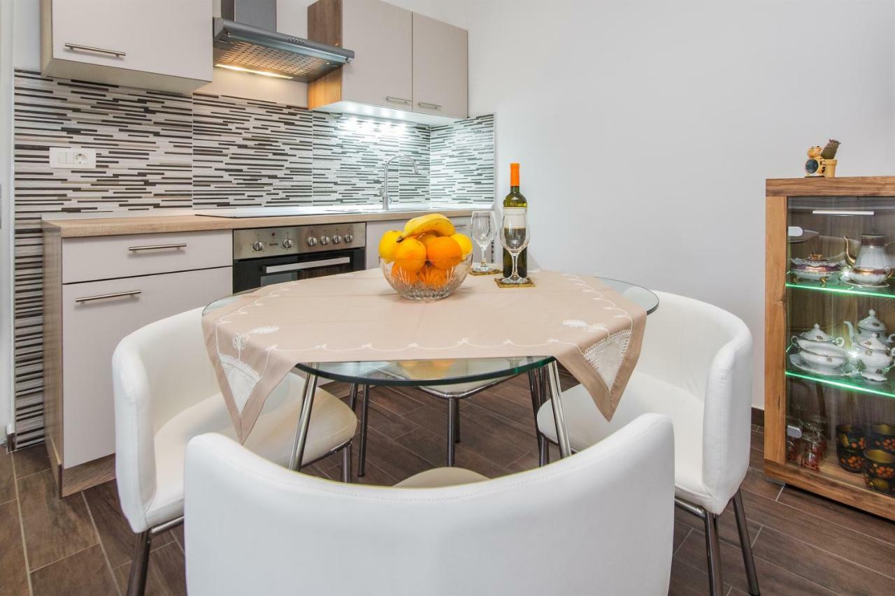 Apartment Mamma Leone สปลิท ภายนอก รูปภาพ